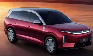 Czerwony BYD Tang, SUV z dwukolorowym nadwoziem, prezentuje nowoczesny design. Sprawdź byd tang cena i dostępne wersje.