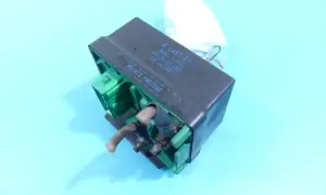 Relay G. Cartier, P.S.A. 9639912380, 12V. Może być powiązany z błędem DTC P1351 w Peugeot.