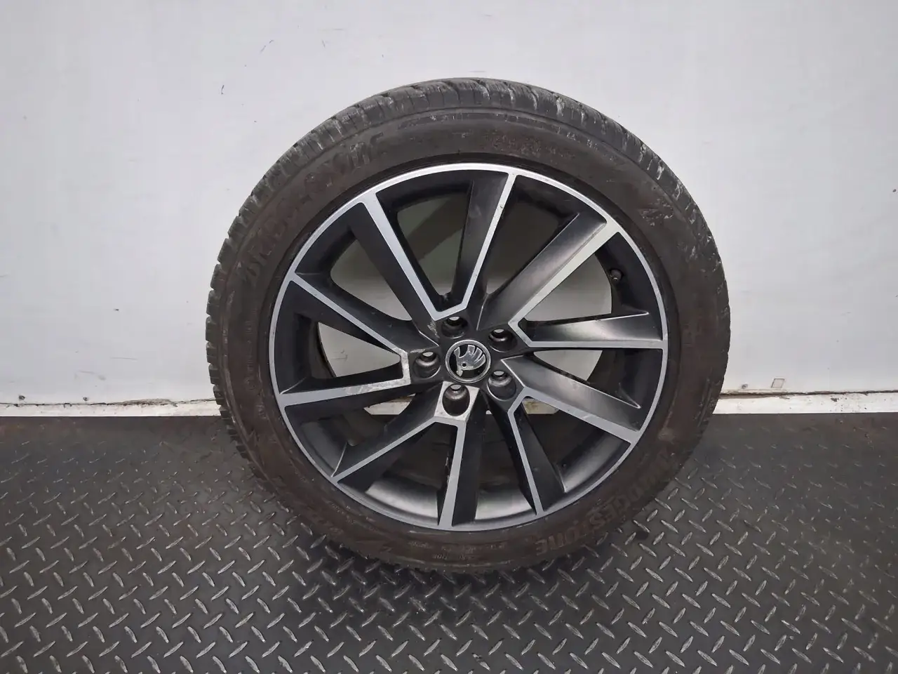 Felga do Škoda Fabia Monte Carlo z oponą.