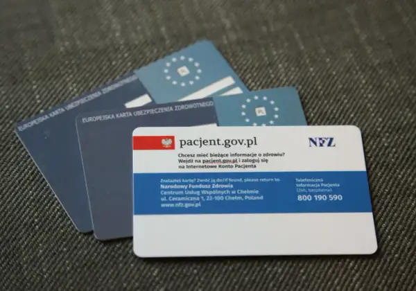 Europejska Karta Ubezpieczenia Zdrowotnego i karta pacjenta.gov.pl - dowiedz się, zielona karta co to jest i jak uzyskać dostęp do swoich danych medycznych.
